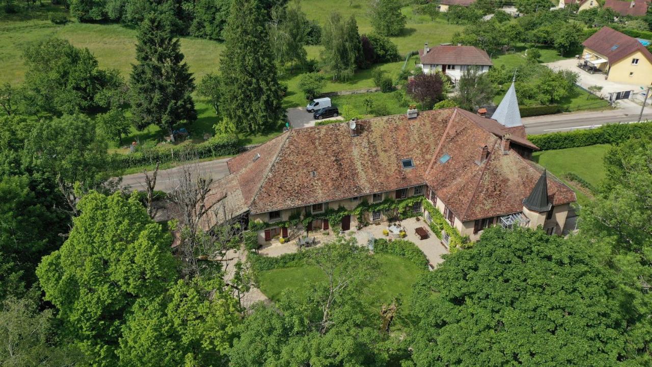 Domaine De Bellevue Gite Du Mont Poupet Marnoz Exterior photo