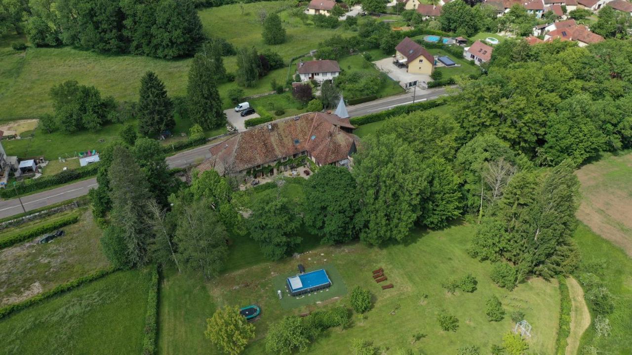 Domaine De Bellevue Gite Du Mont Poupet Marnoz Exterior photo